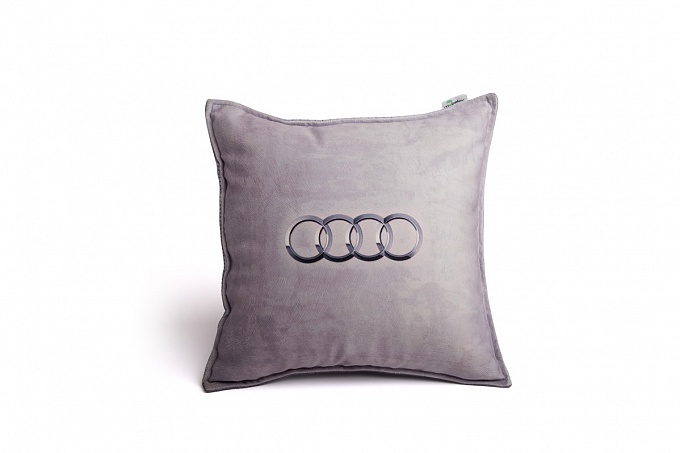 Подушка декоративная логотип авто