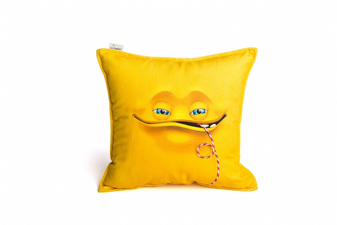 Подушка декоративная Smile